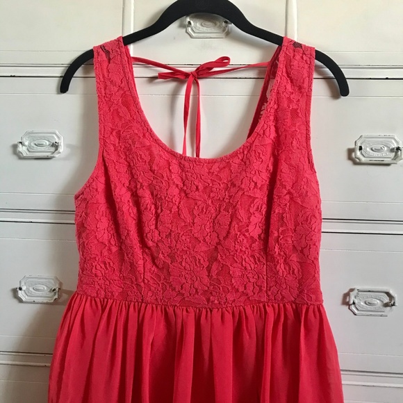 FOREVER 21 / Coral Lace Dress - Picture 2 of 7